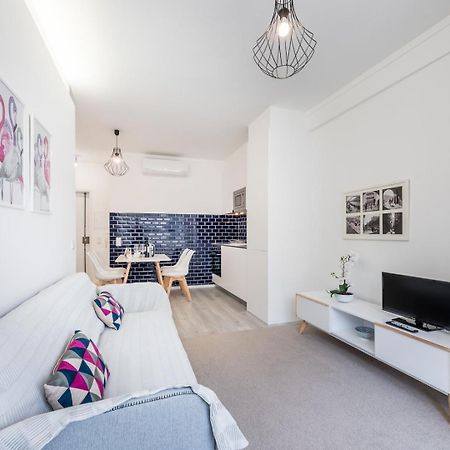 Guestready - Flamingo In The Square Apartment Porto Bagian luar foto