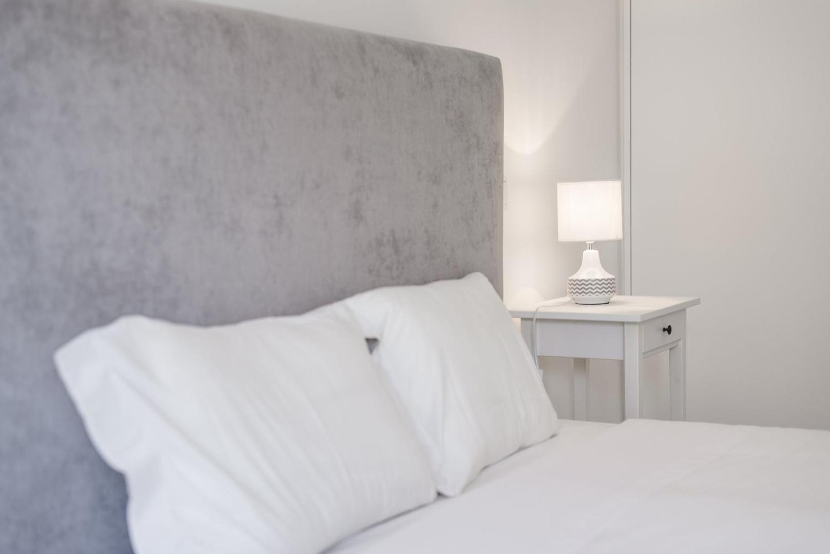 Guestready - Flamingo In The Square Apartment Porto Bagian luar foto